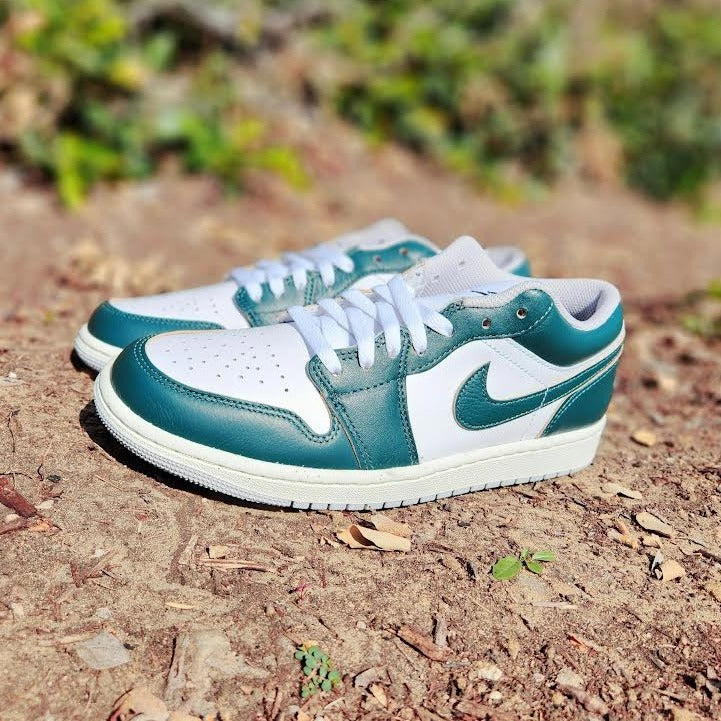 Air Jordan 1 Low OXIDIZED GREEN PRIVATE SNEAKERS