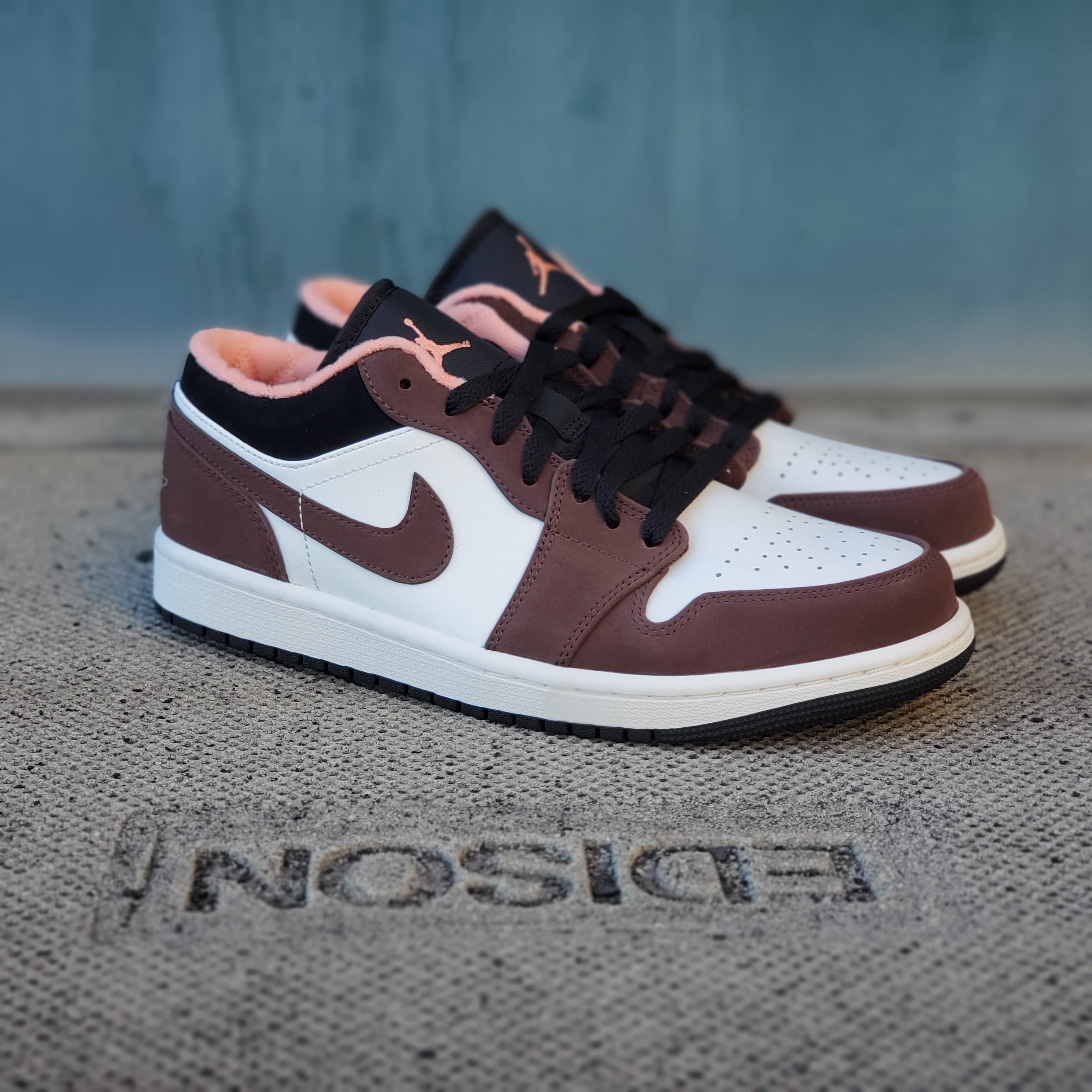 Nike SE Mocha