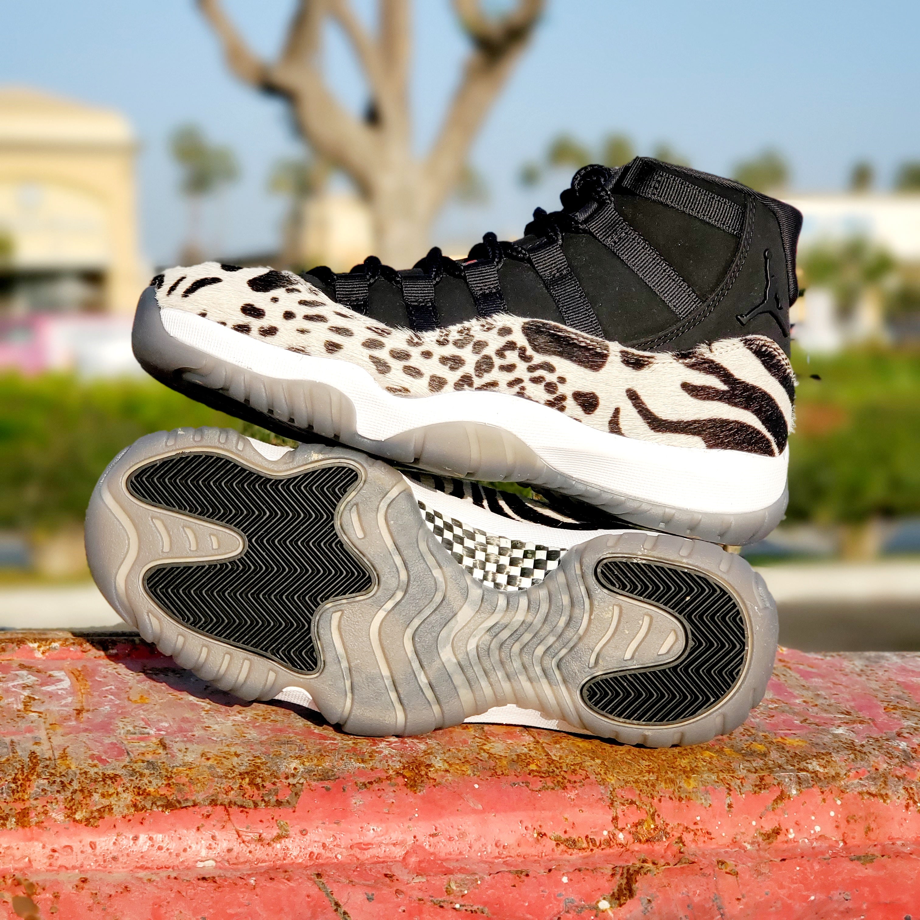 Women's Air Jordan Retro 11 Basketball Shoes