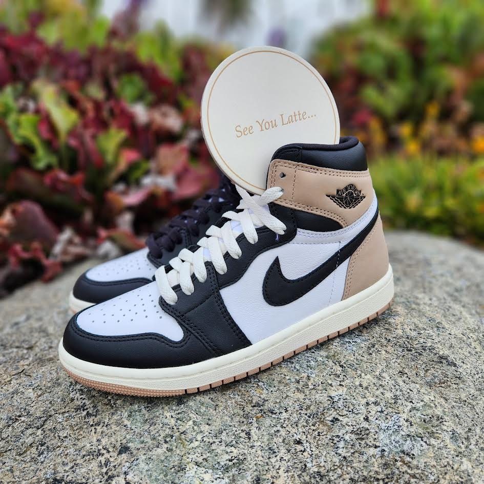 W Air Jordan 1 Retro High OG 'Latte'