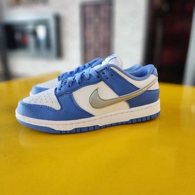 W Nike Dunk Low