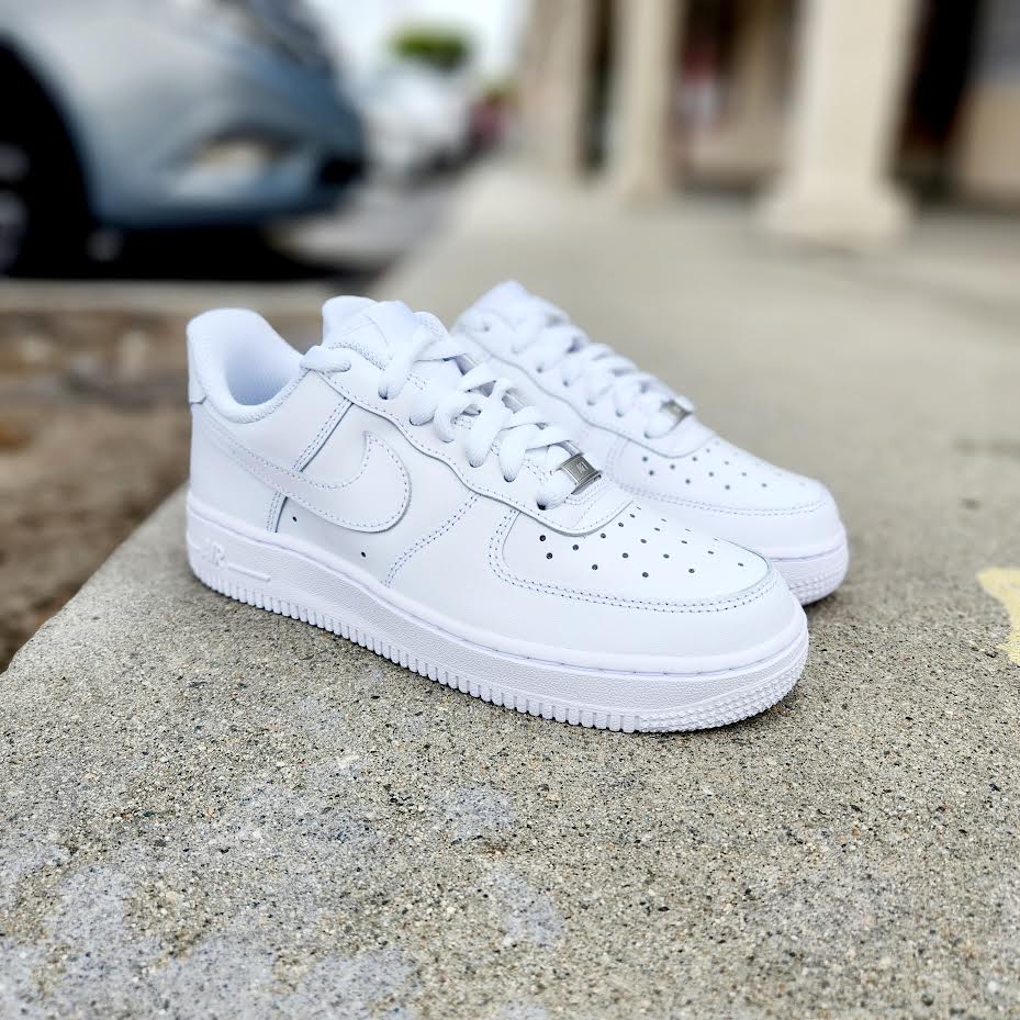 Women Nike Air Force 1 Low '07 White – PRIVATE SNEAKERS