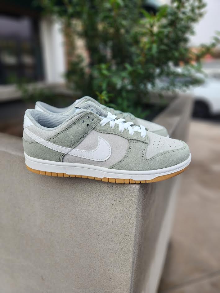 Nike Dunk Low