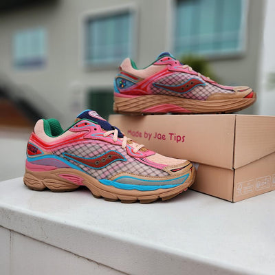 SAUCONY PROGRID OMNI 9 JAE TIPS TAN PINK