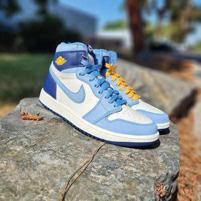 W Air Jordan 1 Retro High OG 'FIRST FLIGHT'