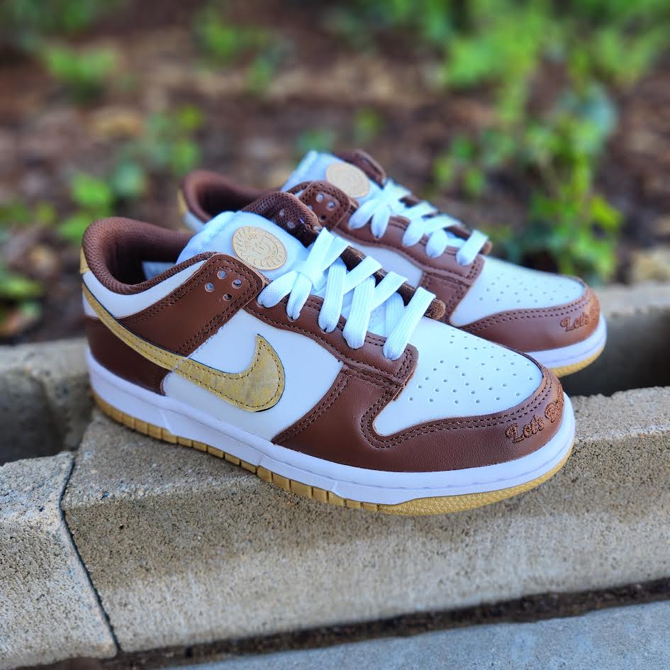 Nike Dunk Low GS 'PIRATE BOOTY'