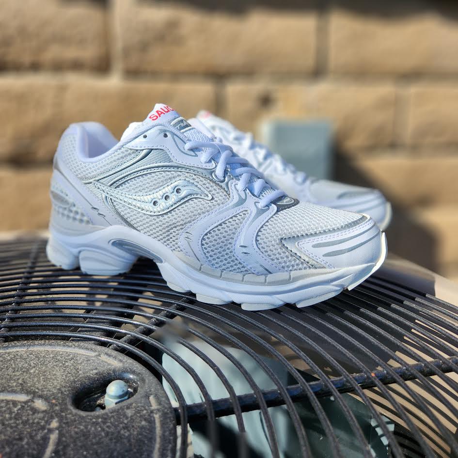 SAUCONY PROGRID TRIUMPH 4