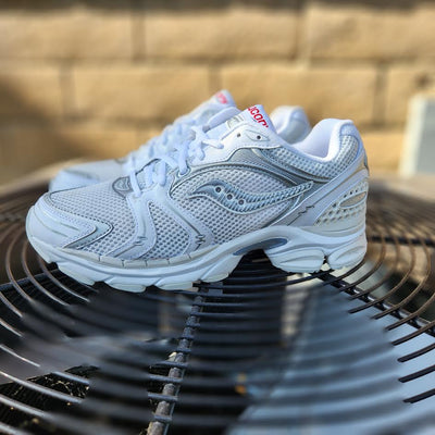 SAUCONY PROGRID TRIUMPH 4