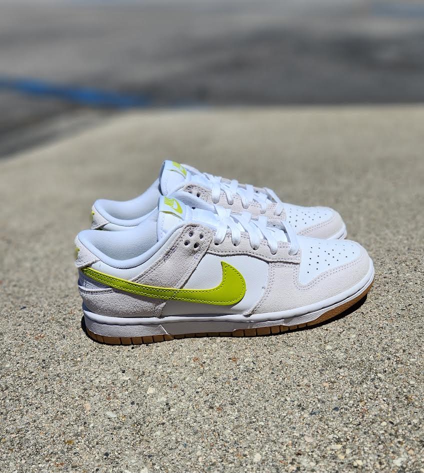 W Nike Dunk Low