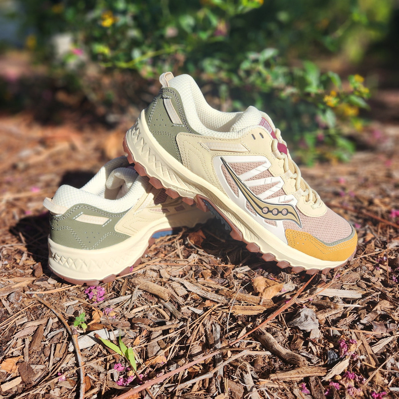 SAUCONY GRID PEAK