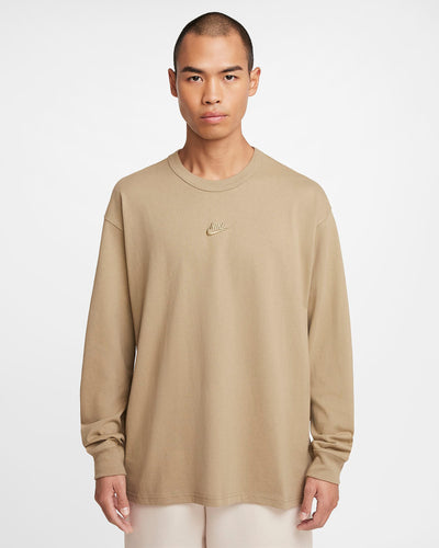 Nike Sportswear Premium Essentials Long-Sleeve T-Shirt