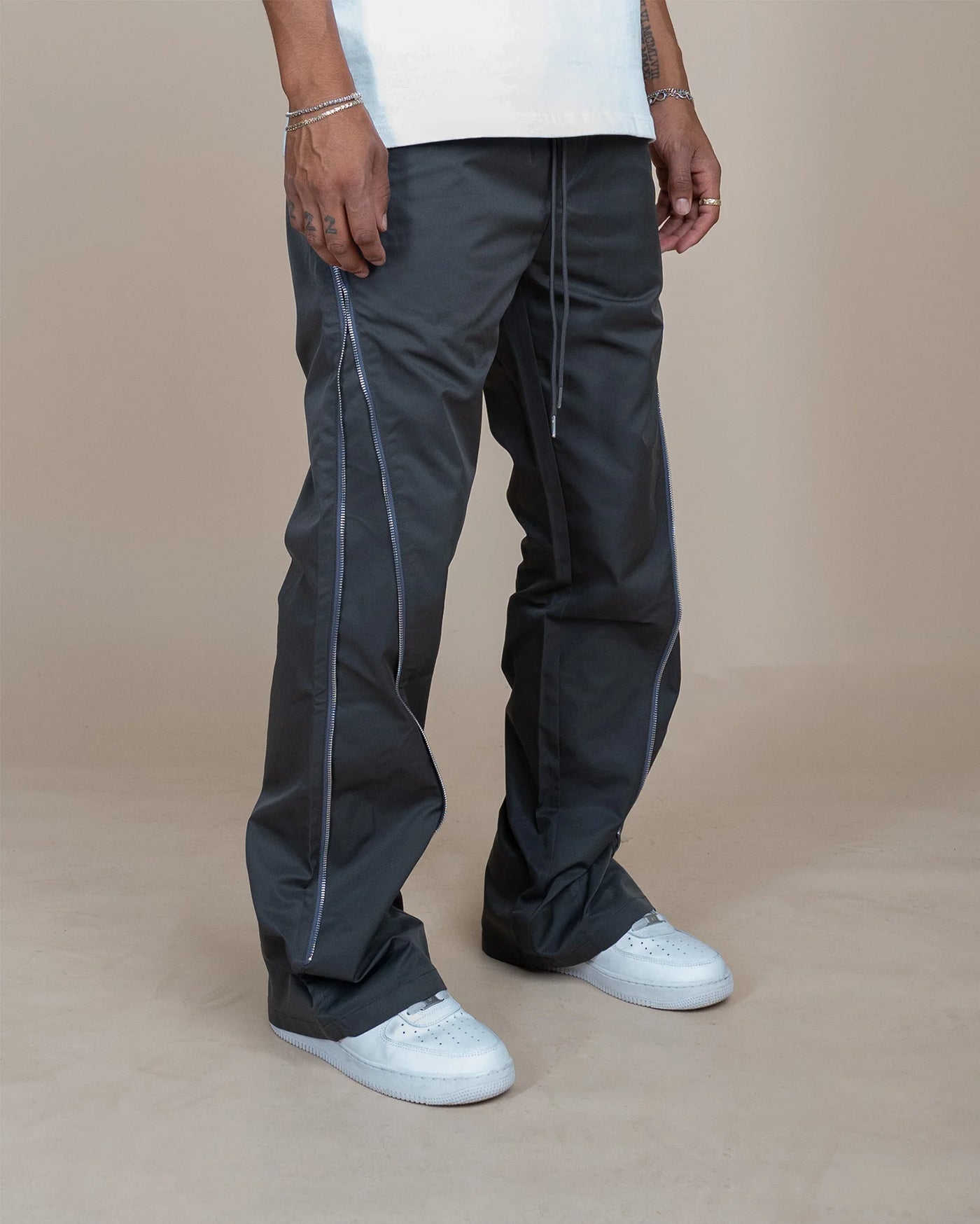 EPTM NYLON ZIP FLARED PANTS GREY