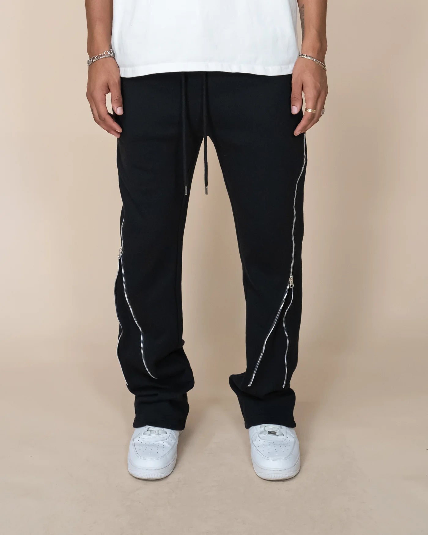 EPTM ZIP FLARED SWEATPANTS BLACK