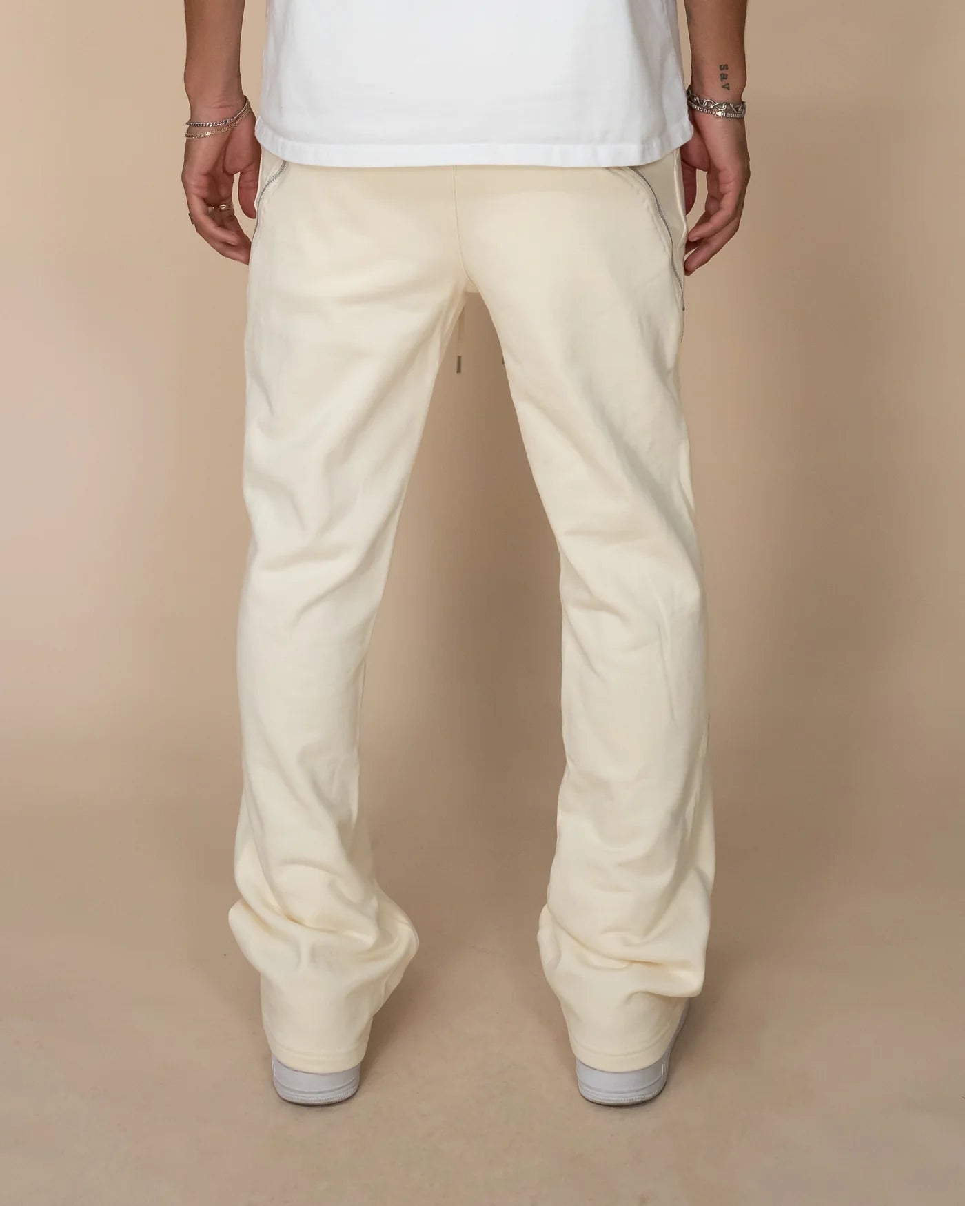 EPTM ZIP FLARED SWEATPANTS CREAM