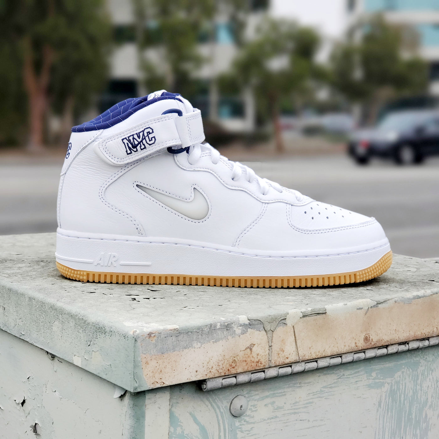 Nike Air Force 1 Mid QS Men's Shoes.
