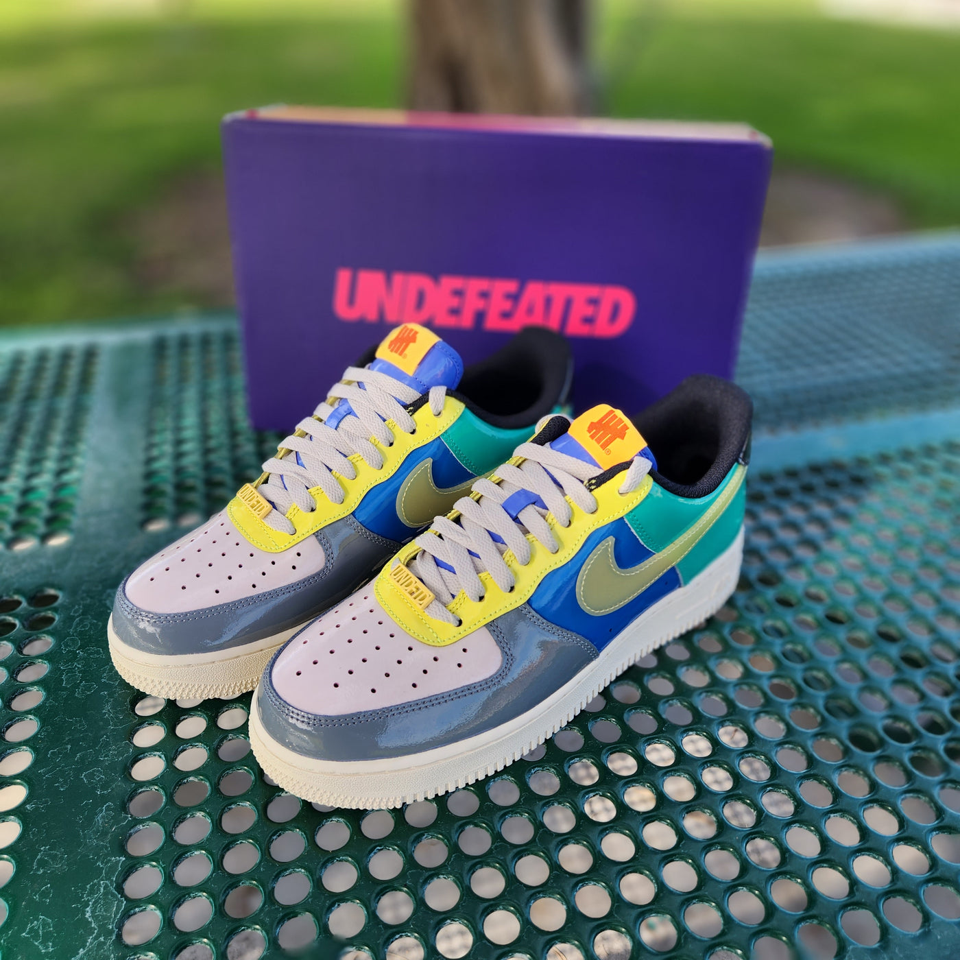 UNDEFEATED x Air Force 1 Low SP Topaz Gold