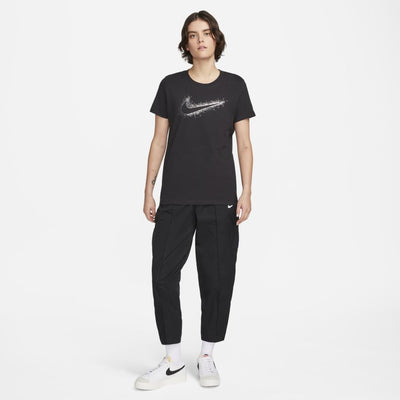 Graphic T-Shirt Women\'s – Sportswear Swoosh Nike PRIVATE SNEAKERS